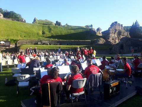 concert dans le cirque romain de Lillebonne